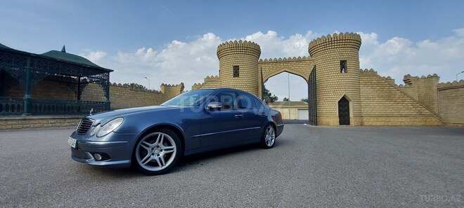 Mercedes E 320 2003, 214,000 km - 3.2 l - Bakı