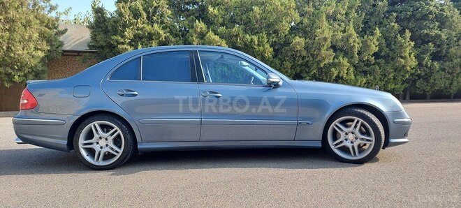 Mercedes E 320 2003, 214,000 km - 3.2 l - Bakı