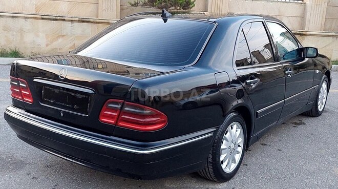 Mercedes E 240 1998, 501,456 km - 2.4 л - Bakı