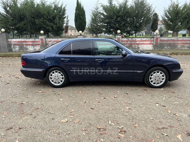 Mercedes E 220 1999, 324,600 km - 2.2 l - Masallı