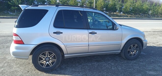 Mercedes ML 320 2003, 403,945 km - 3.2 л - Quba