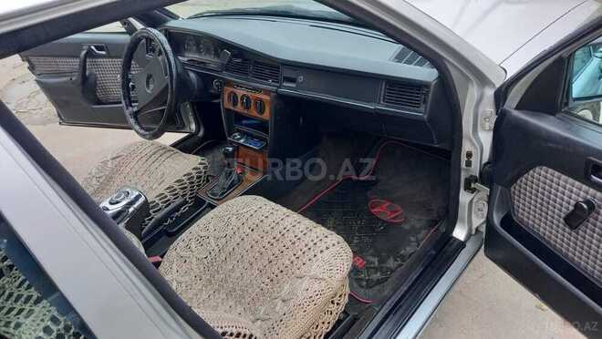Mercedes 190 1992, 190,000 km - 2.0 l - Sumqayıt