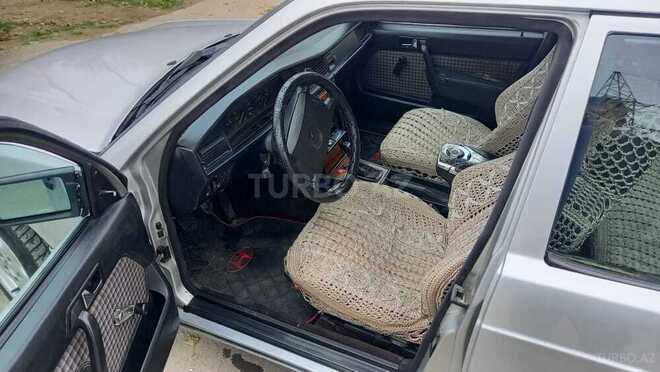 Mercedes 190 1992, 190,000 km - 2.0 l - Sumqayıt