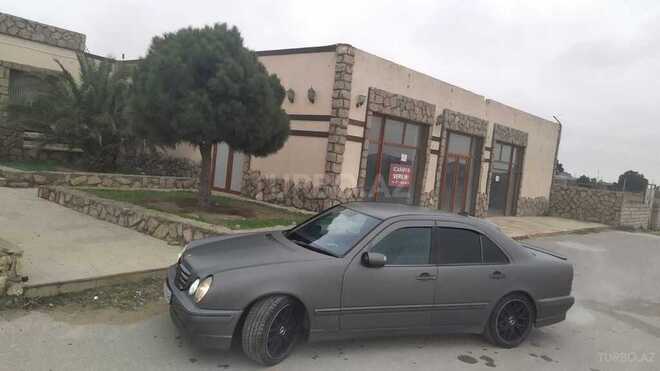 Mercedes E 240 2001, 644,000 km - 2.4 l - Bakı