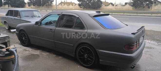 Mercedes E 240 2001, 644,000 km - 2.4 l - Bakı