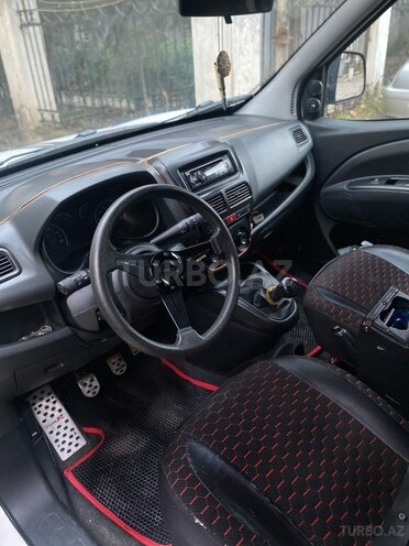 Fiat Doblo 2011, 355,500 km - 1.3 l - Bakı