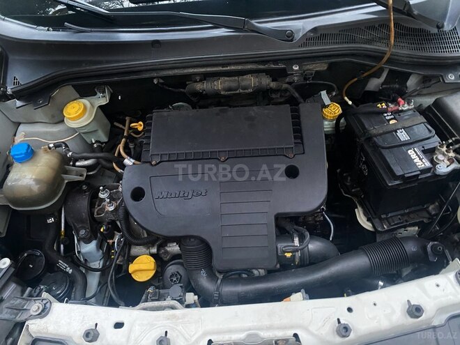 Fiat Doblo 2011, 355,500 km - 1.3 l - Bakı