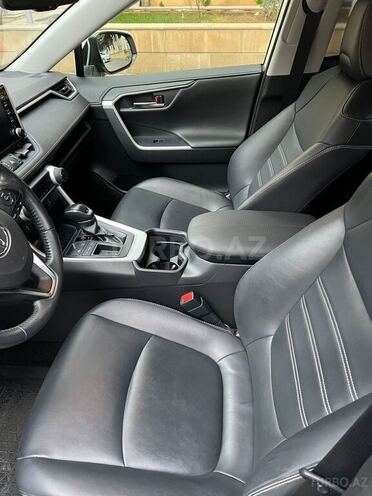 Toyota RAV4 2019, 18,200 km - 2.0 l - Bakı