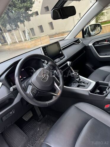 Toyota RAV4 2019, 18,200 km - 2.0 l - Bakı