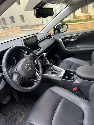 Toyota RAV4 2019, 18,200 km - 2.0 l - Bakı