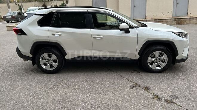 Toyota RAV4 2019, 18,200 km - 2.0 l - Bakı