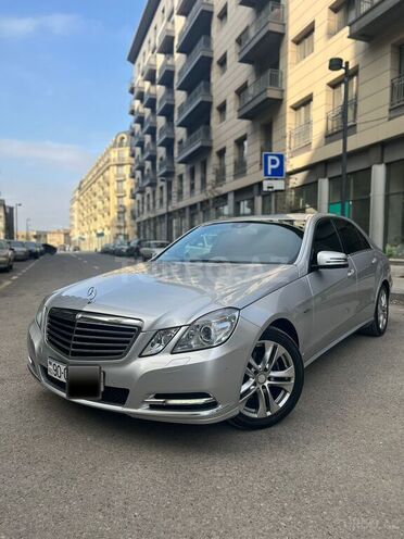 Mercedes E 220 2011, 215,500 km - 2.2 l - Bakı