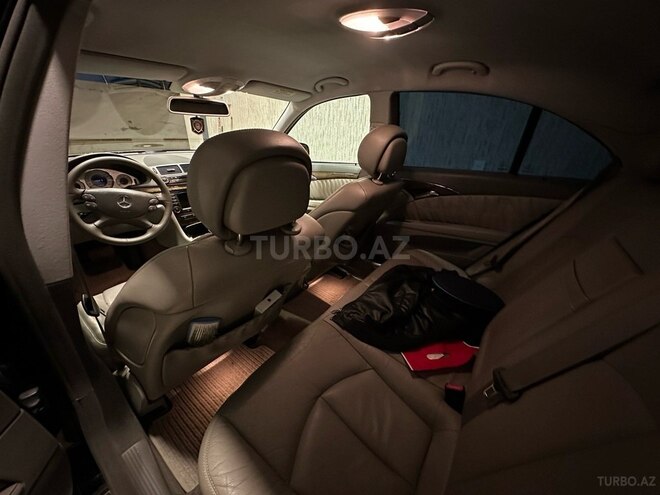 Mercedes E 350 2006, 241,000 km - 3.5 l - Bakı