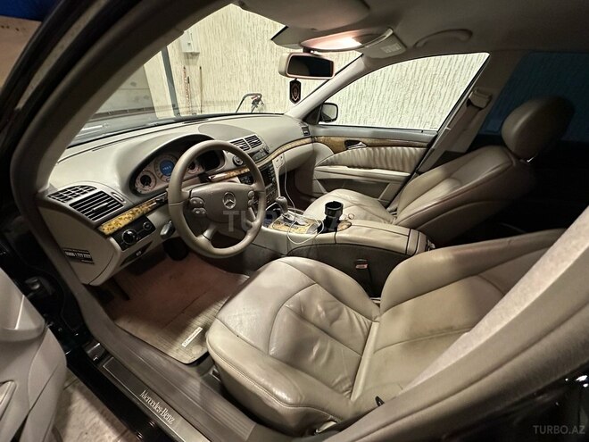 Mercedes E 350 2006, 241,000 km - 3.5 l - Bakı