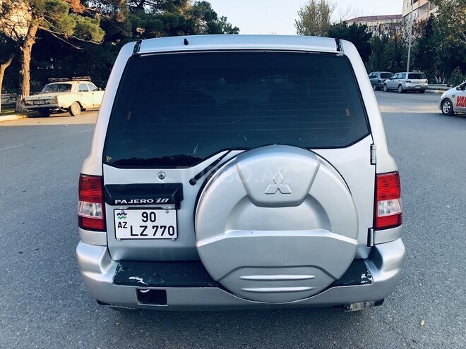 Mitsubishi Pajero io 2001, 141,041 km - 2.0 л - Qax