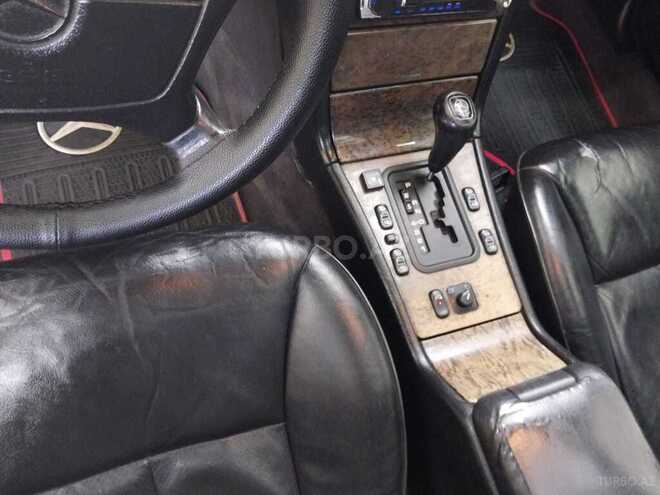 Mercedes E 200 1997, 211,325 km - 2.0 l - Bakı