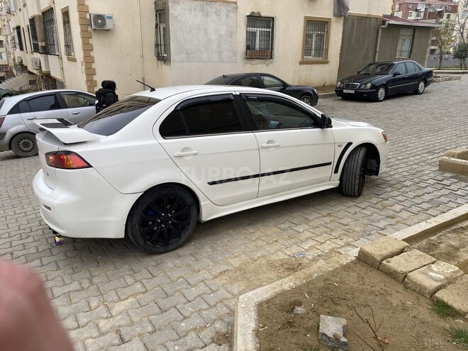 Mitsubishi Lancer 2008, 270,000 km - 2.0 l - Bakı
