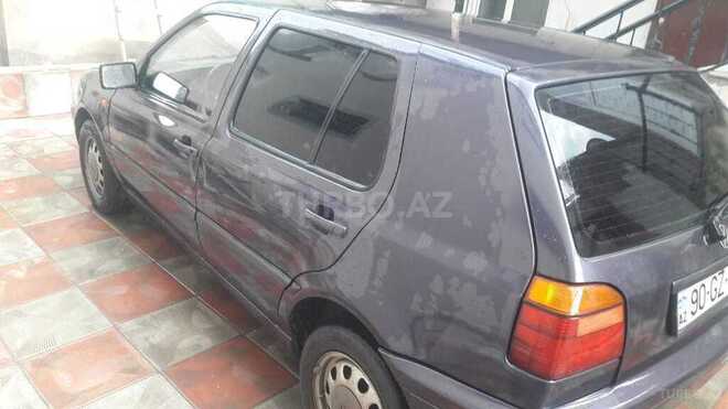 Volkswagen Golf 1995, 300,000 km - 1.8 l - Bakı