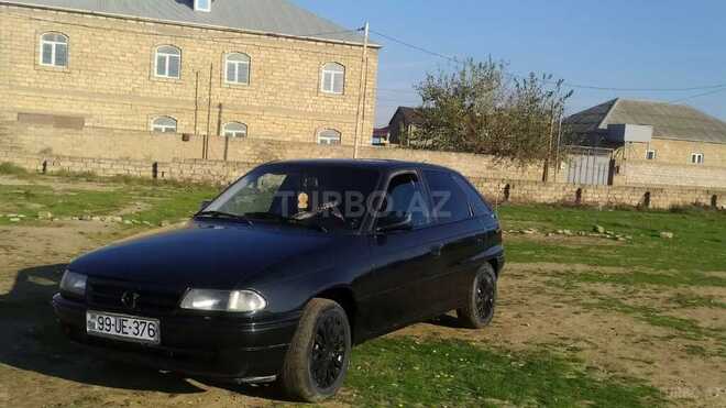 Opel Astra 1993, 408,756 km - 1.6 л - Bakı