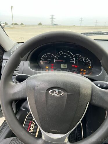 LADA (VAZ) Priora 2013, 240,000 km - 1.6 l - Qobustan