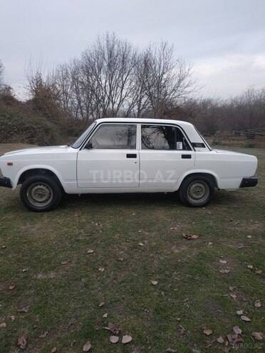 LADA (VAZ) 2107 2008, 200,000 km - 1.5 l - Qax