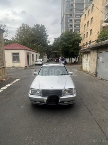 Mercedes C 180 1997, 293,000 km - 1.8 л - Bakı