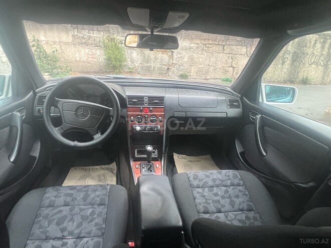 Mercedes C 180 1997, 293,000 km - 1.8 л - Bakı