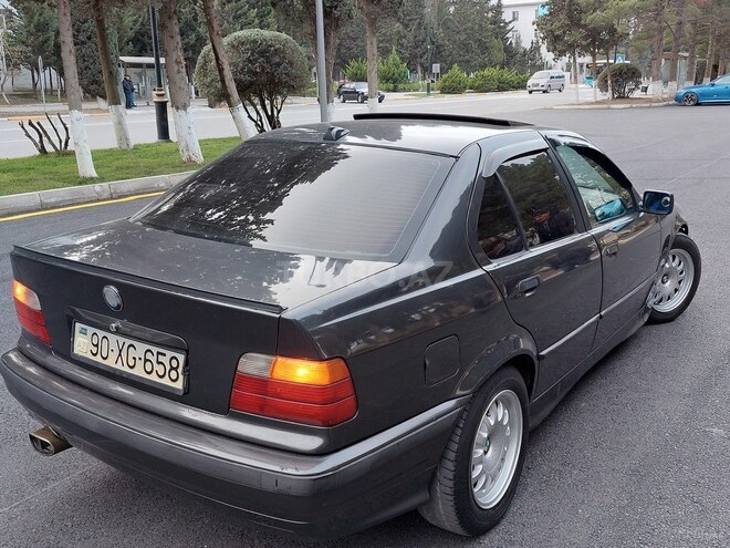 BMW 320 1996, 245,678 km - 2.0 l - Sumqayıt