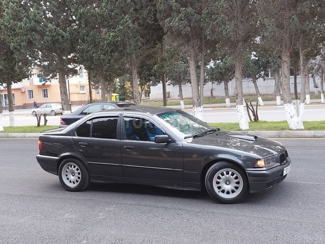 BMW 320 1996, 245,678 km - 2.0 l - Sumqayıt