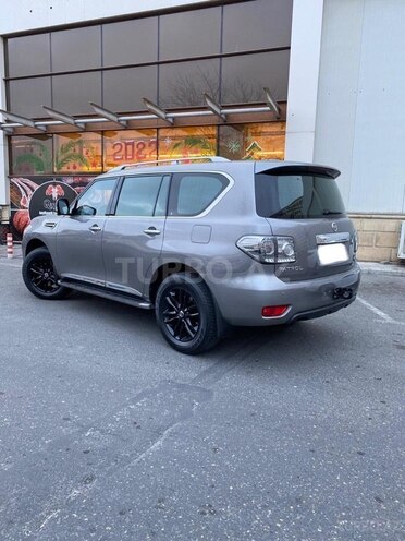 Nissan Patrol 2010, 115,000 km - 5.6 l - Bakı
