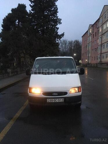Ford Transit 1999, 370,000 km - 2.5 l - Zaqatala