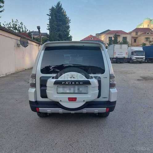 Mitsubishi Pajero 2008, 165,000 km - 3.0 l - Bakı