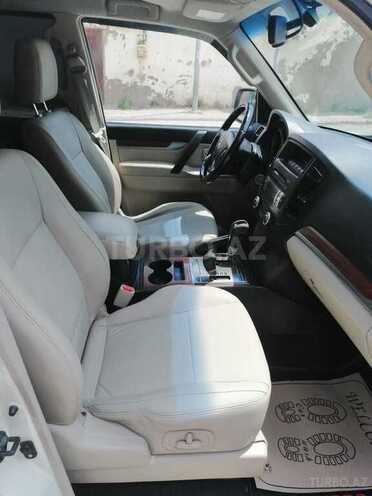 Mitsubishi Pajero 2008, 165,000 km - 3.0 l - Bakı