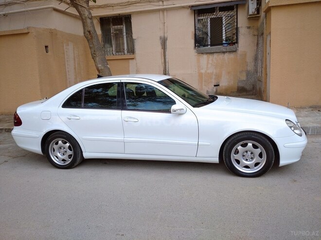 Mercedes E 220 2005, 333,444 km - 2.2 l - Bakı