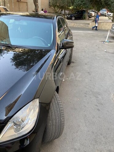Mercedes E 220 2011, 290,000 km - 2.2 л - Bakı