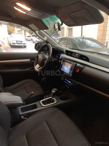 Toyota Hilux 2016, 152,000 km - 2.8 л - Bakı