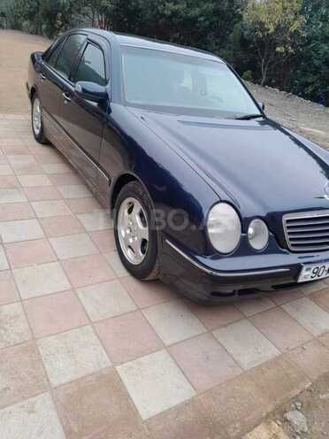 Mercedes E 240 2001, 270,000 km - 2.6 l - Bakı