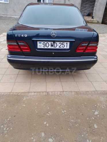 Mercedes E 240 2001, 270,000 km - 2.6 l - Bakı