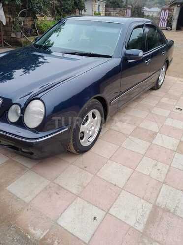 Mercedes E 240 2001, 270,000 km - 2.6 l - Bakı