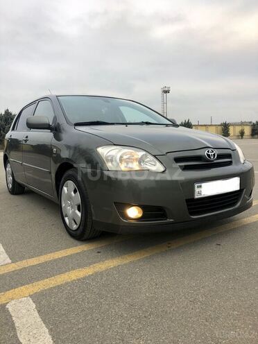 Toyota Corolla 2004, 313,000 km - 1.4 l - Bakı