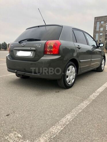 Toyota Corolla 2004, 313,000 km - 1.4 l - Bakı
