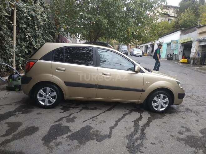 Kia Rio 2006, 218,000 km - 1.4 l - Bakı