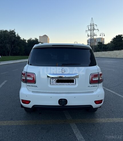 Nissan Patrol 2017, 83,000 km - 4.0 л - Bakı