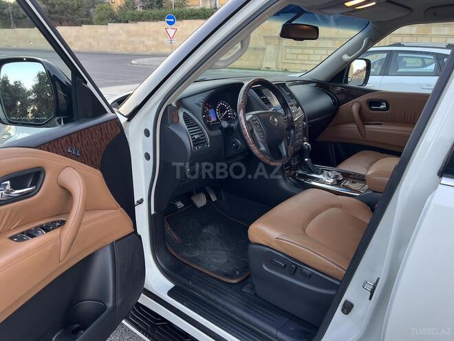 Nissan Patrol 2017, 83,000 km - 4.0 л - Bakı