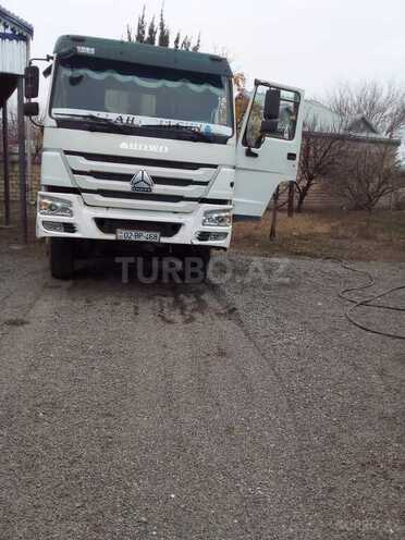 HOWO Sinotruk 2013, 451,000 km - 9.7 l - Ağdam
