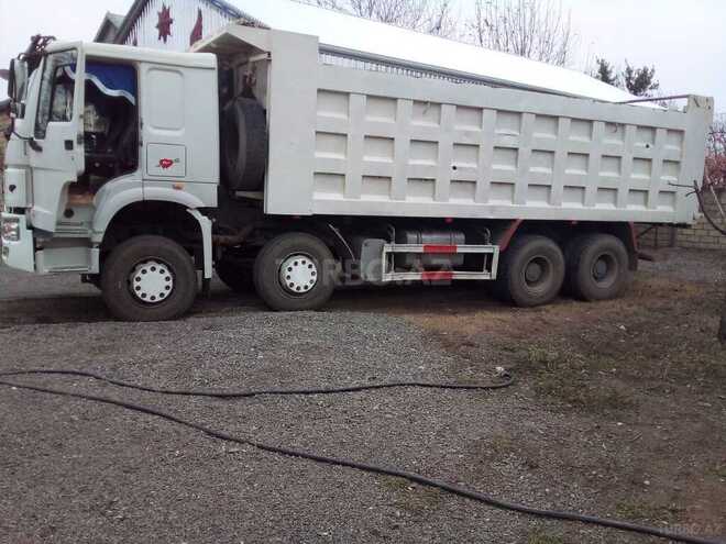 HOWO Sinotruk 2013, 451,000 km - 9.7 l - Ağdam