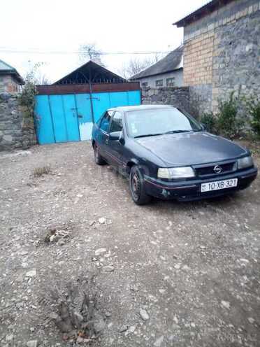 Opel Vectra 1993, 385,970 km - 2.0 l - Şəki