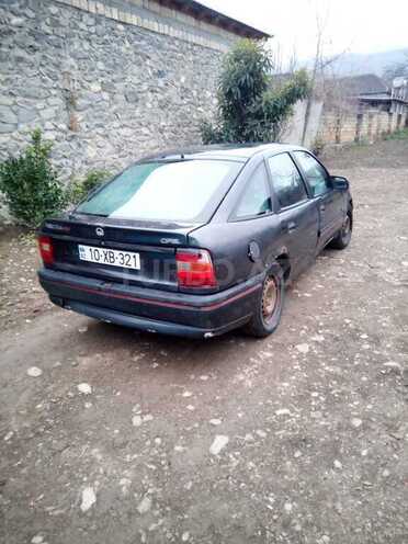 Opel Vectra 1993, 385,970 km - 2.0 l - Şəki