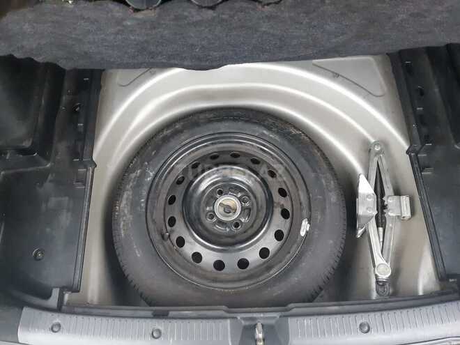 Toyota Corolla 2005, 214,000 km - 1.4 l - Sumqayıt