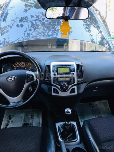 Hyundai i30 2010, 143,000 km - 1.6 l - Bakı